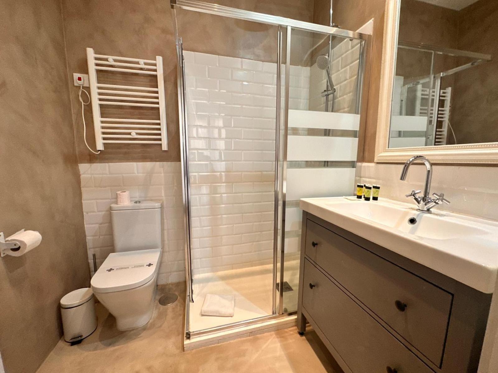 Amazing 3Bd 3Bth With 9 Balconies By Madrid4You Apartments 外观 照片